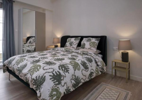 Chic Apt with All Comforts in the Heart of Athens!